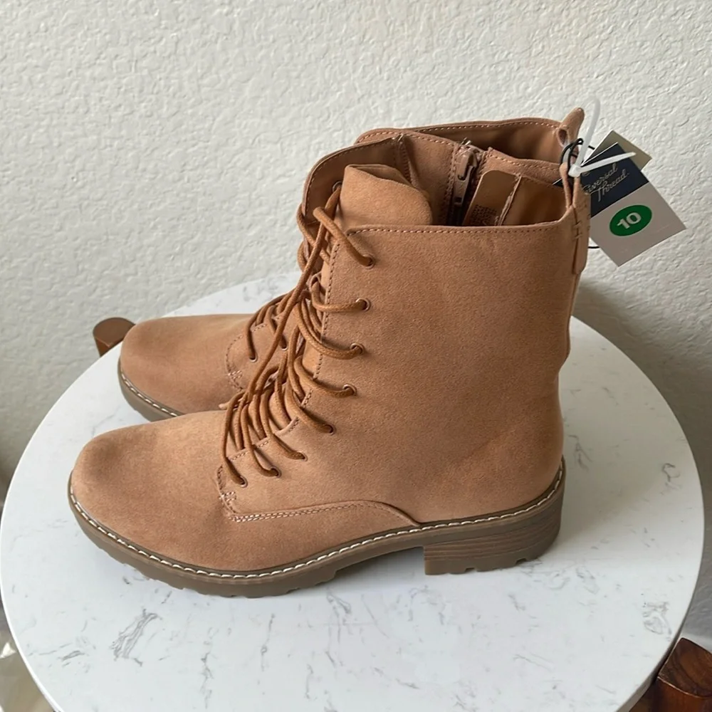 NWT Universal Thread Women’s Ophelia Lace-up boots size 10 - Picture 2 of 5